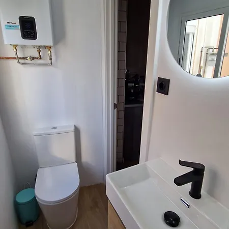 Espacioso, Luminoso, Coqueto, Muy Centrico Y Totalmente Reformado En 2024 Apartment Alicante