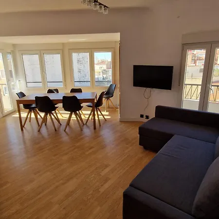 Espacioso, Luminoso, Coqueto, Muy Centrico Y Totalmente Reformado En 2024 Apartment