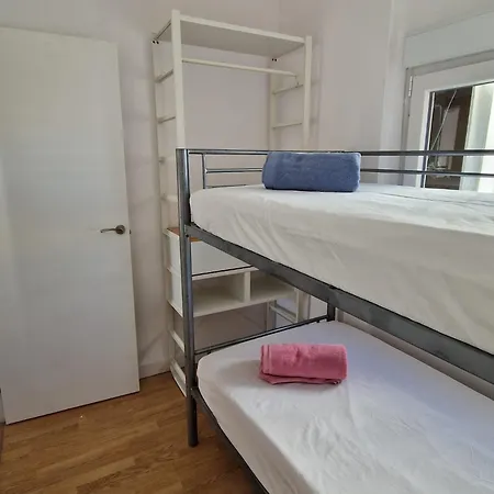 Espacioso, Luminoso, Coqueto, Muy Centrico Y Totalmente Reformado En 2024 Apartment