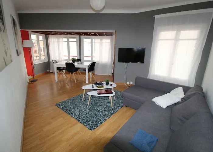 Appartement Espacioso, Luminoso, Coqueto, Muy Céntrico Y Totalmente Reformado En 2024